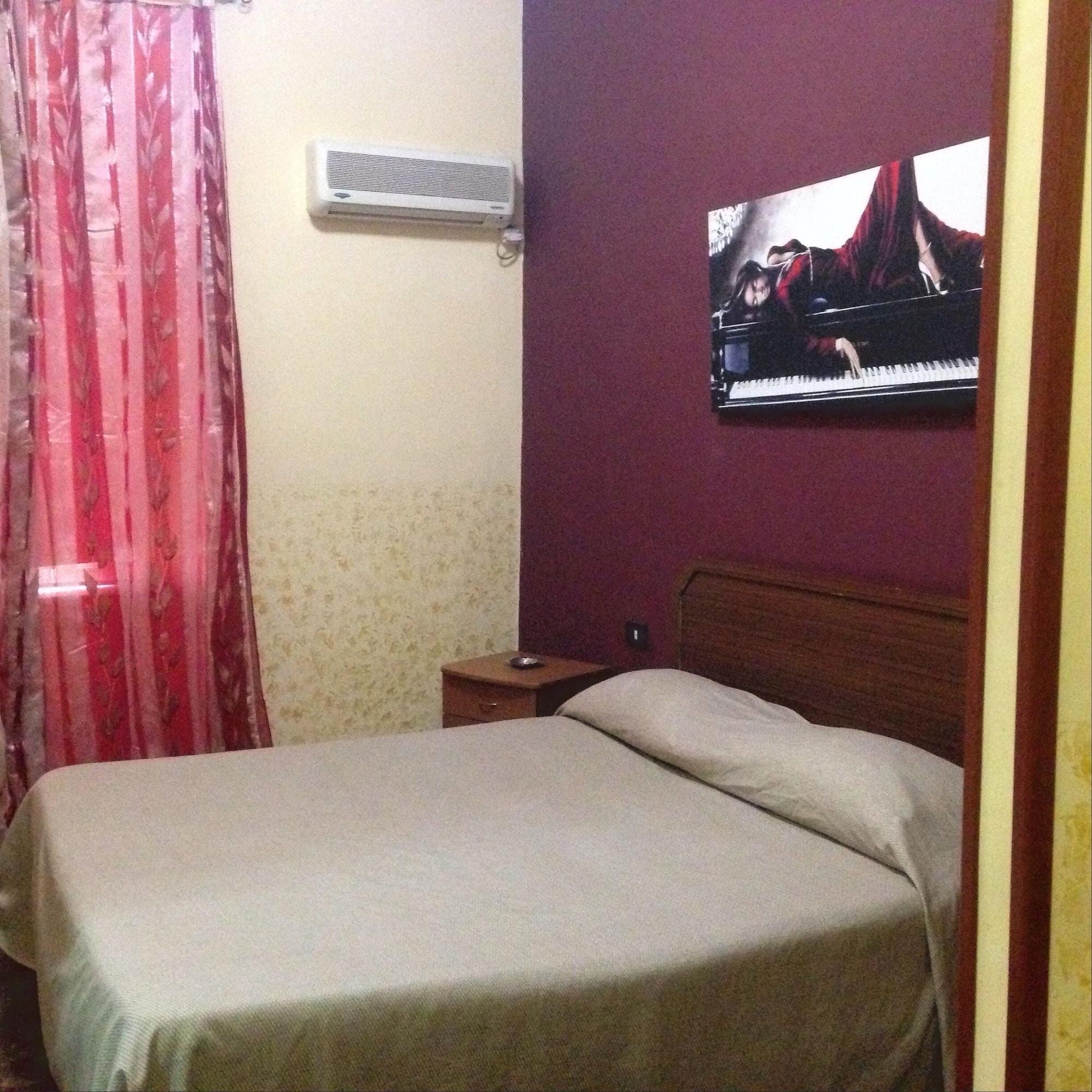 Hotel Poker Νάπολη Εξωτερικό φωτογραφία
