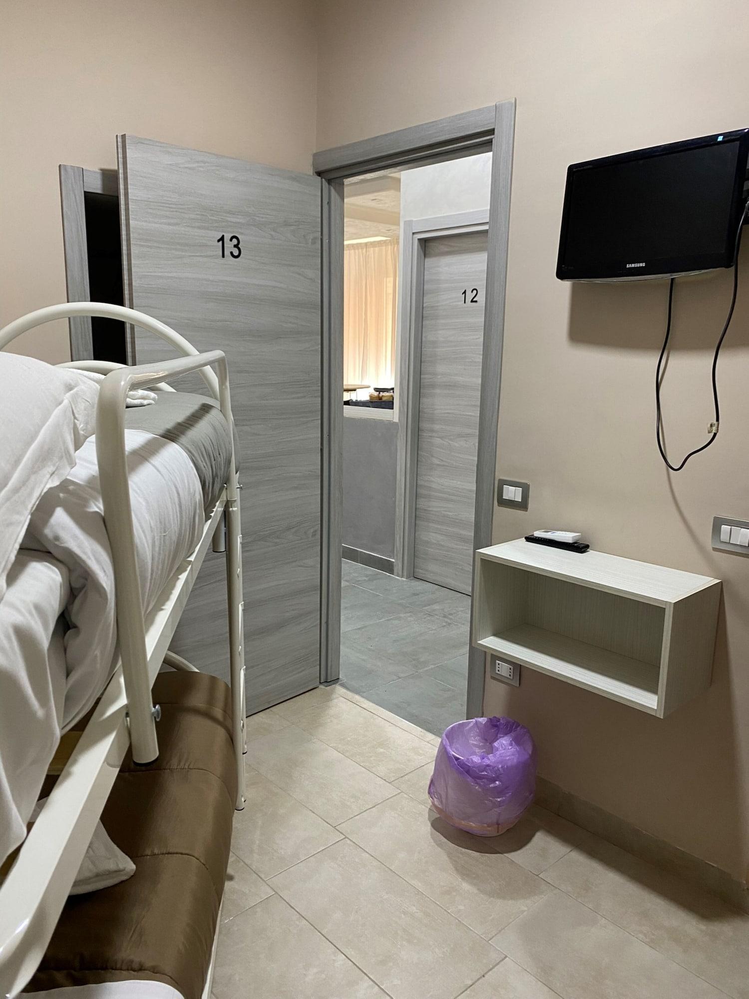 Hotel Poker Νάπολη Εξωτερικό φωτογραφία